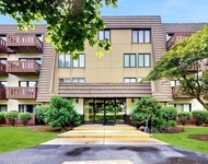 Unit for rent at 12900 W Heiden Circle, Lake Bluff, IL, 60044