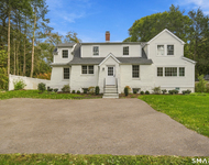 Unit for rent at 102 Newtown Turnpike, Westport, CT, 06880