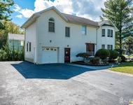 Unit for rent at 5 Hollywood Street, Edison, NJ, 08820