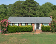 Unit for rent at 916 Sandlewood Drive, Durham, NC, 27712