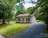 Unit for rent at 1586 3rd Street Drive Ne, Hickory, NC, 28601