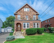 Unit for rent at 75 Frost Pond Road, Glen Cove, NY, 11542