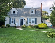 Unit for rent at 7 W Elm, Islip, NY, 11751