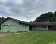 Unit for rent at 116 Boston Post Road, Madison, CT, 06443
