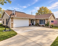 Unit for rent at 8 Southbury Court, Streamwood, IL, 60107