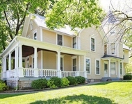 Unit for rent at 517 E Chicago Street, Elgin, IL, 60120