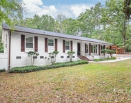 Unit for rent at 2600 E Providence Drive, Charlotte, NC, 28270