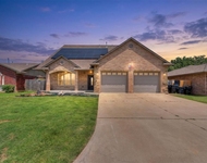 Unit for rent at 613 Sw 7th St, Moore, OK, 73160
