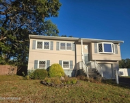 Unit for rent at 129 Poplar Way, Brick, NJ, 08724