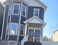Unit for rent at 559 W 43rd Place, Chicago, IL, 60609