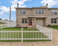 Unit for rent at 8001 Thomas Street, Justice, IL, 60458