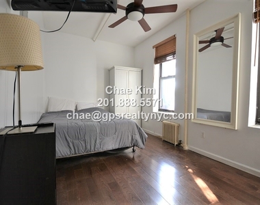 201 West 76th Street - Photo Thumbnail 0