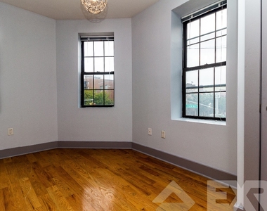 292 Bedford Avenue - Photo Thumbnail 2