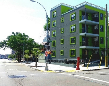 2503 23rd Street - Photo Thumbnail 11