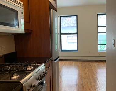 437 West 54th Street - Photo Thumbnail 3