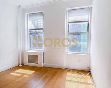 38 Grand St - Photo Thumbnail 1