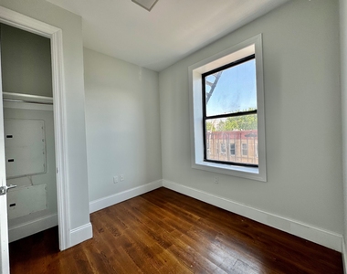1625 Putnam Avenue - Photo Thumbnail 4
