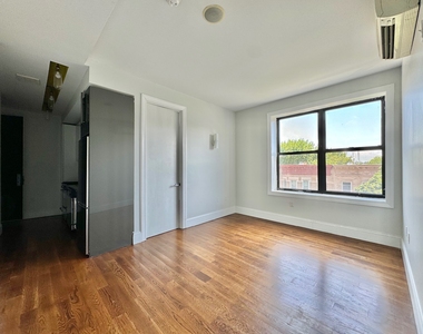 1625 Putnam Avenue - Photo Thumbnail 2