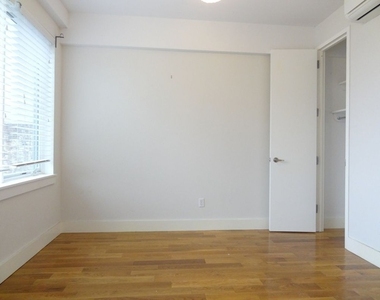 871 Bergen Street - Photo Thumbnail 6