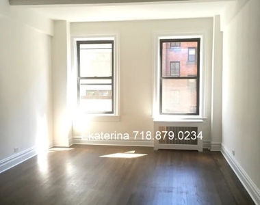 156 East 37th Street - Photo Thumbnail 0