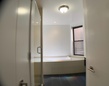 163 West 80th Street - Photo Thumbnail 5