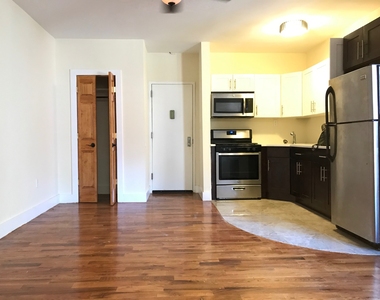 60 Clarkson Avenue - Photo Thumbnail 2