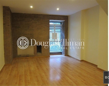 342 East 78 Street - Photo Thumbnail 0