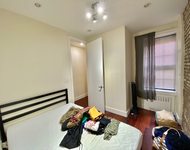 1013 Pacific Street - Photo Thumbnail 5
