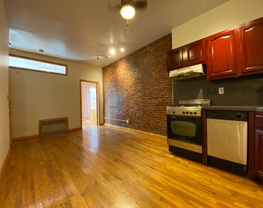 891 Bergen Street - Photo Thumbnail 7