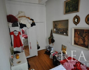 239 Park Ave S - Photo Thumbnail 3