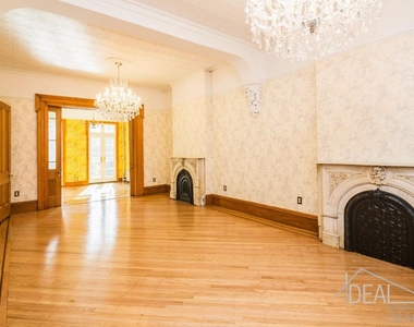 Magnificent Expansive Duplex in Boerum Hill Browsntone! - Photo Thumbnail 0