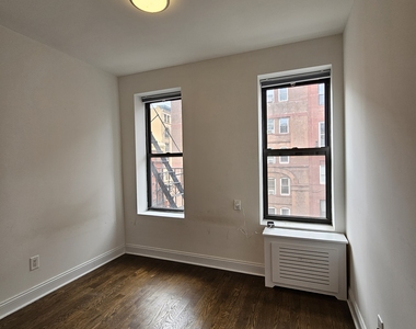 153 Mott Street - Photo Thumbnail 6