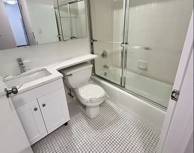 east 71 st  - Photo Thumbnail 6