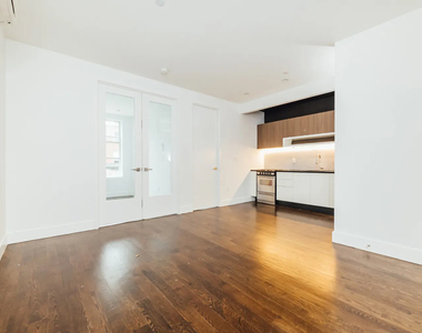 1234 Bedford Avenue - Photo Thumbnail 2