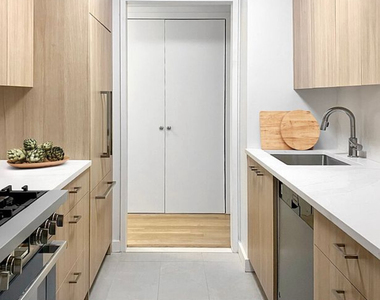 West 58th street - Photo Thumbnail 1