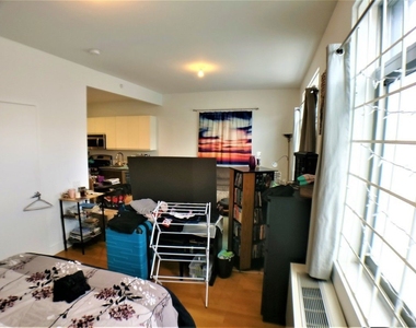 836 Bergen Street - Photo Thumbnail 2