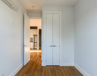 668 Rutland Road - Photo Thumbnail 5
