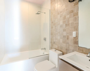 668 Rutland Road - Photo Thumbnail 9