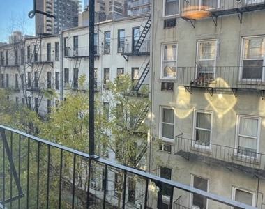 226 East 89th Street - Photo Thumbnail 1