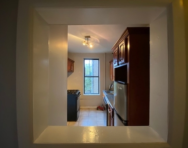 1061 Bergen Street - Photo Thumbnail 5