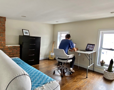 295 Maujer Street - Photo Thumbnail 4
