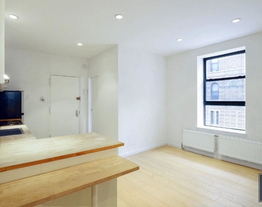 55 Mott Street - Photo Thumbnail 5