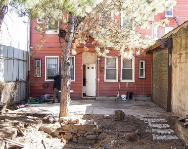 295 Maujer Street - Photo Thumbnail 0