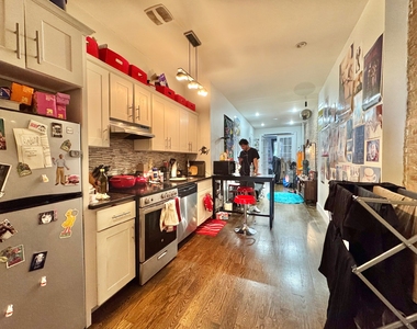 120 Grattan Street - Photo Thumbnail 3