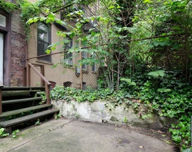 East 99 Street - Photo Thumbnail 0