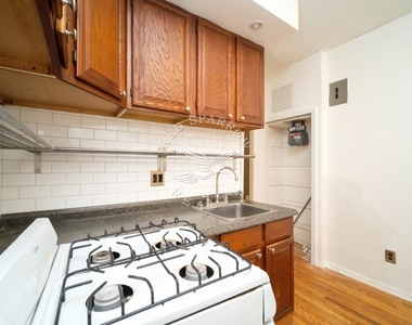 325 East 88th Street - Photo Thumbnail 7