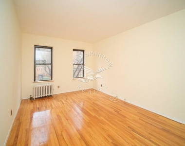 325 East 88th Street - Photo Thumbnail 3