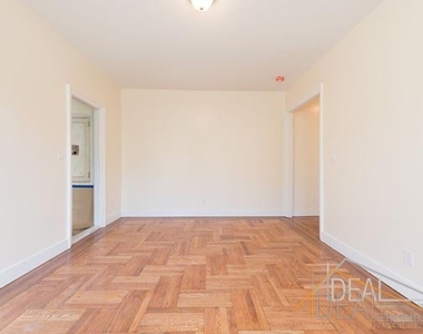 Renovated 1 BED Across from Prospect Park & Brooklyn - Photo Thumbnail 1