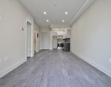 2517 Bedford Ave - Photo Thumbnail 1