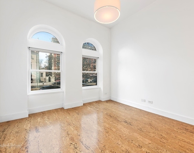 208 Lenox Avenue - Photo Thumbnail 10